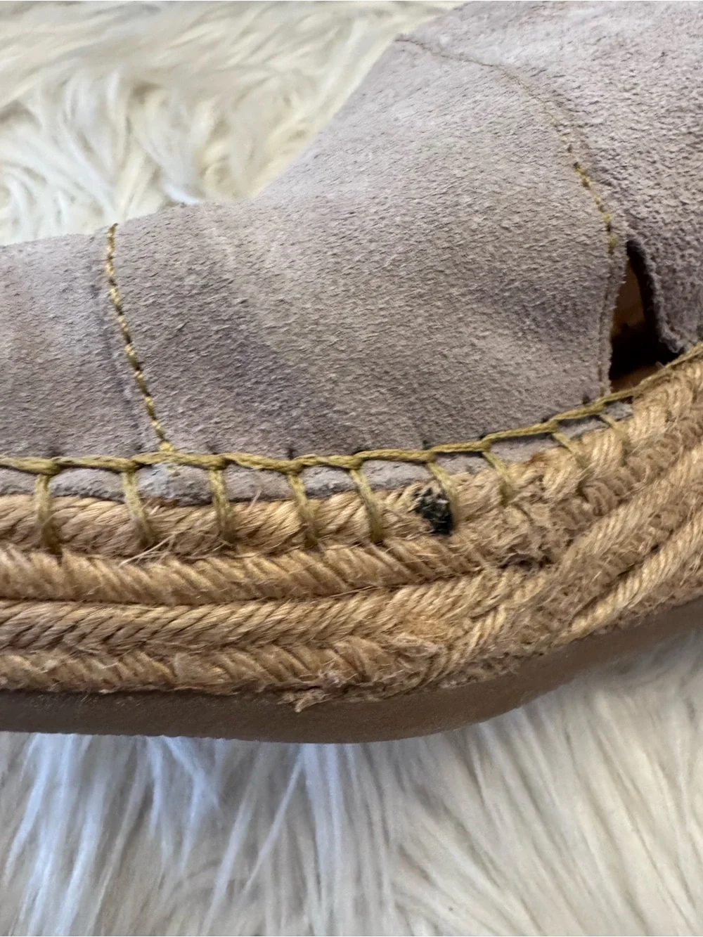 Born Size 9 Closed Toe Slingback Wedge Espadrille Heels Comfort Shoe Suede